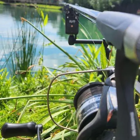 Dom wakacyjny Lakefront 5 Star Country Park Private Fishing Free Parking 1 *